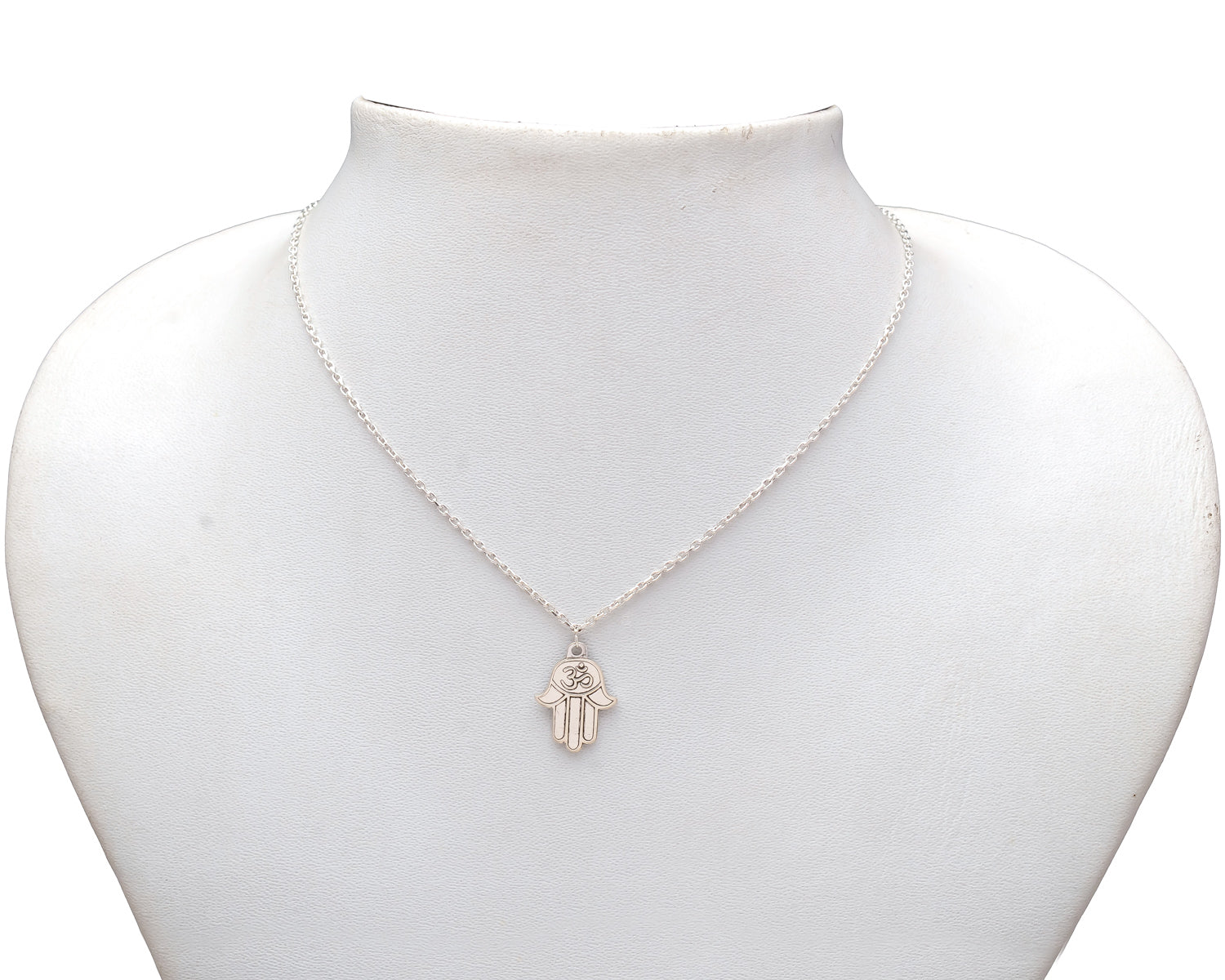 HALLMARK 925 Sterling Silver Om Chain Pendant